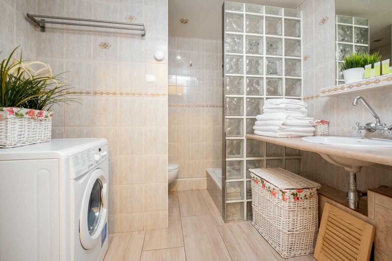Marszalkowska Homely Apartment Varsó Kültér fotó